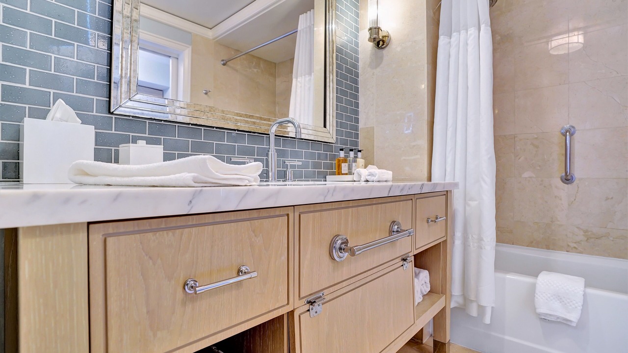 Photo of Bathroom in Key Biscayne