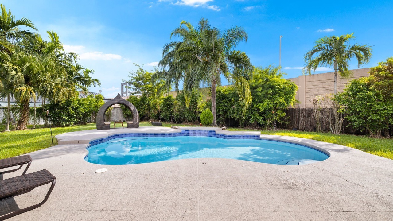 Photo of Outdoor in Ludlam