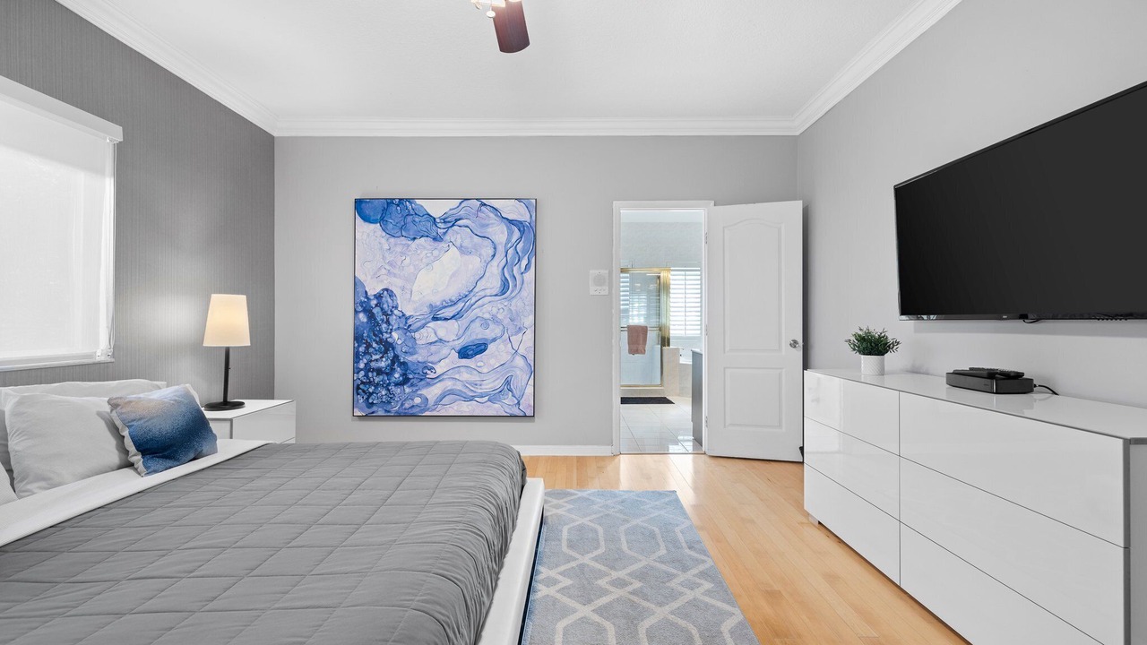 Photo of Bedroom in Ludlam