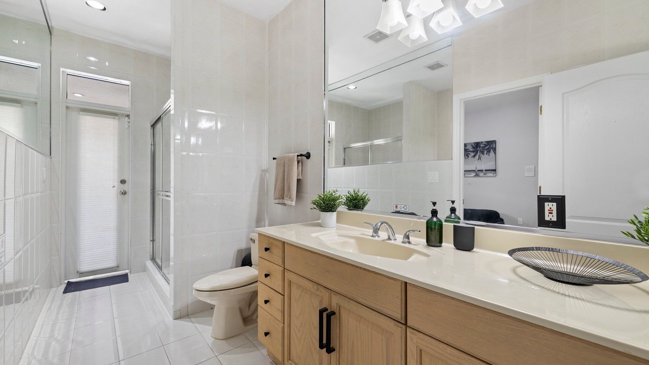 Photo of Bathroom in Ludlam
