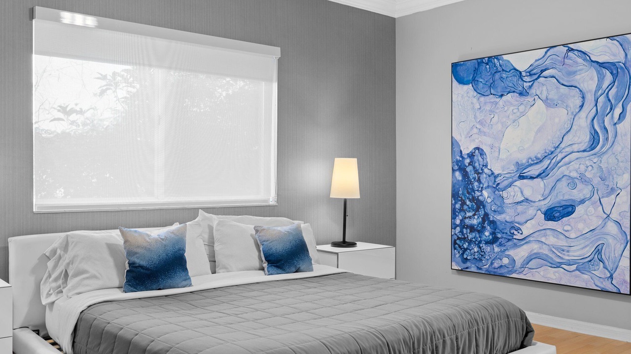 Photo of Bedroom in Ludlam