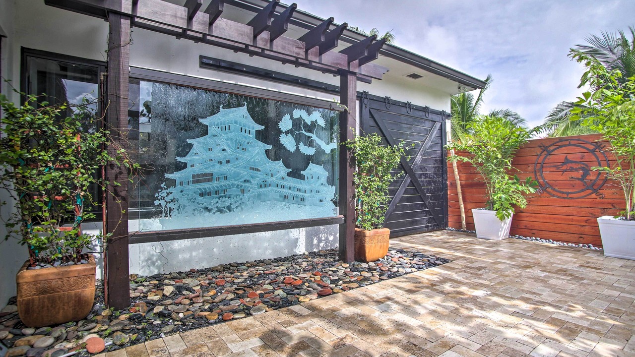 Photo of Outdoor in Santa Barbara Estates
