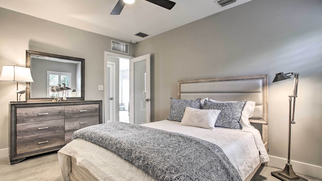Photo of Bedroom in Santa Barbara Estates