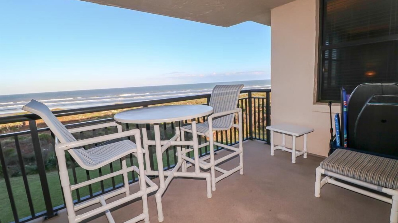 Photo of Patio Balcony in Butler Beach