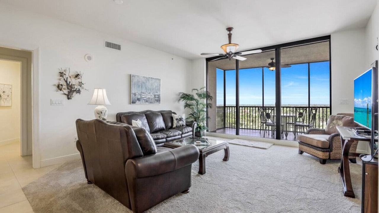 Photo of Livingroom in Cape Harbour
