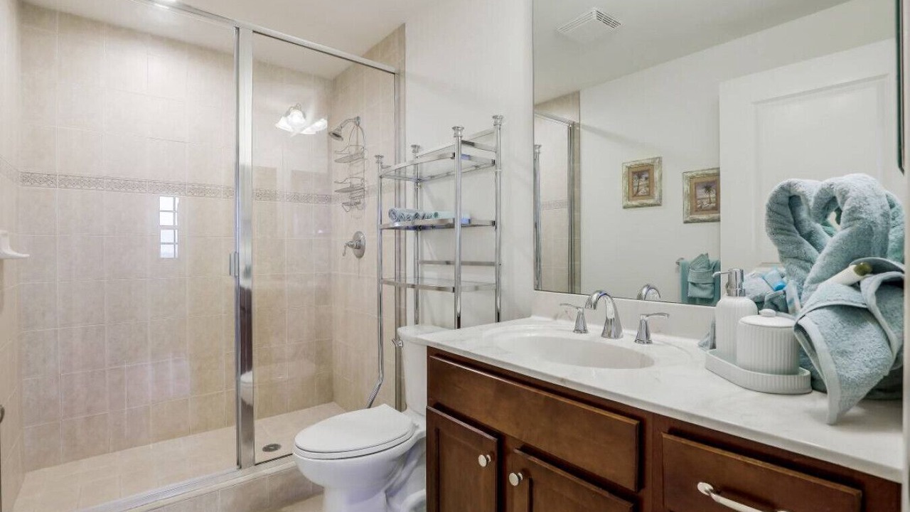 Photo of Bathroom in Cape Harbour