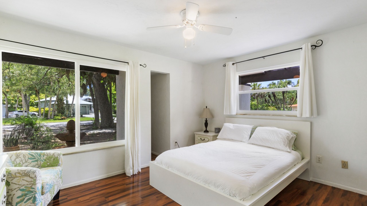 Photo of Bedroom in Indian Beach Sapphire Shores