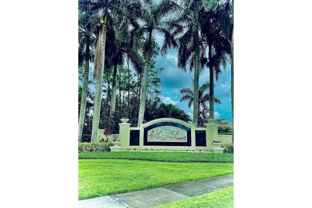 Photo of Outdoor in Kings Lake