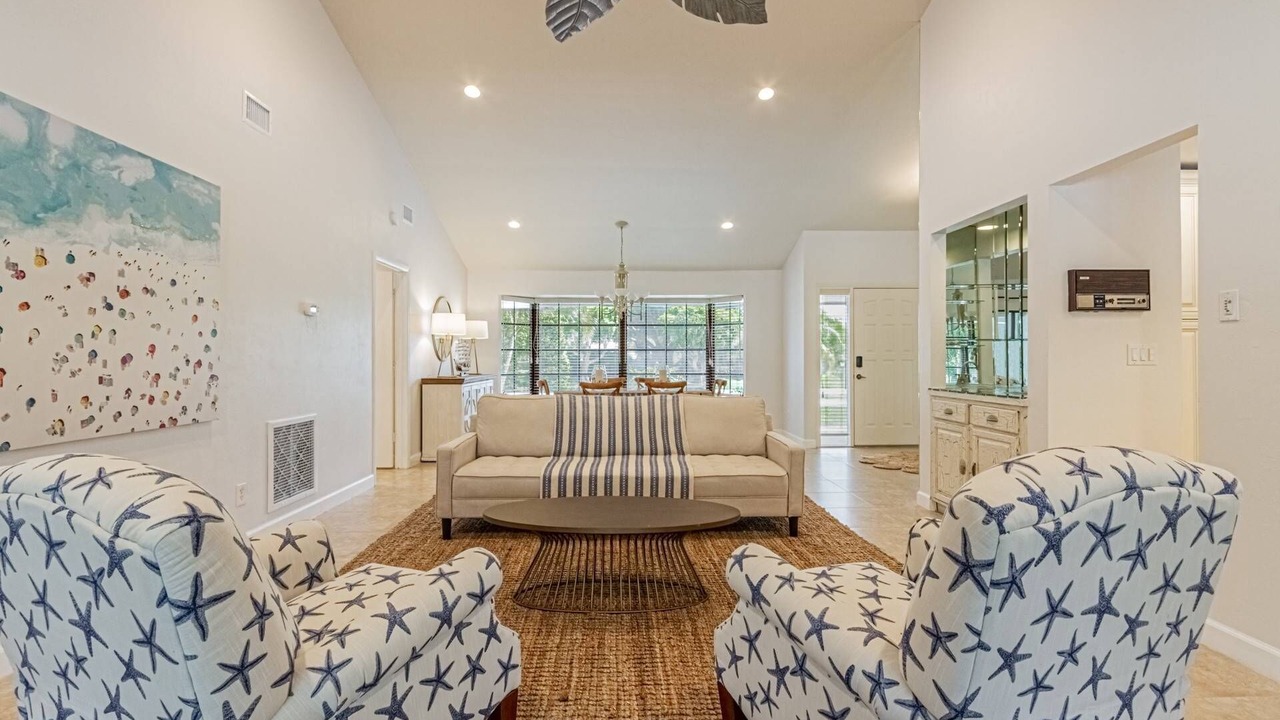 Photo of Livingroom in Kings Lake