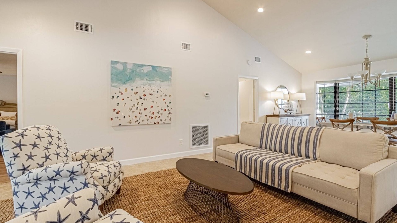 Photo of Livingroom in Kings Lake