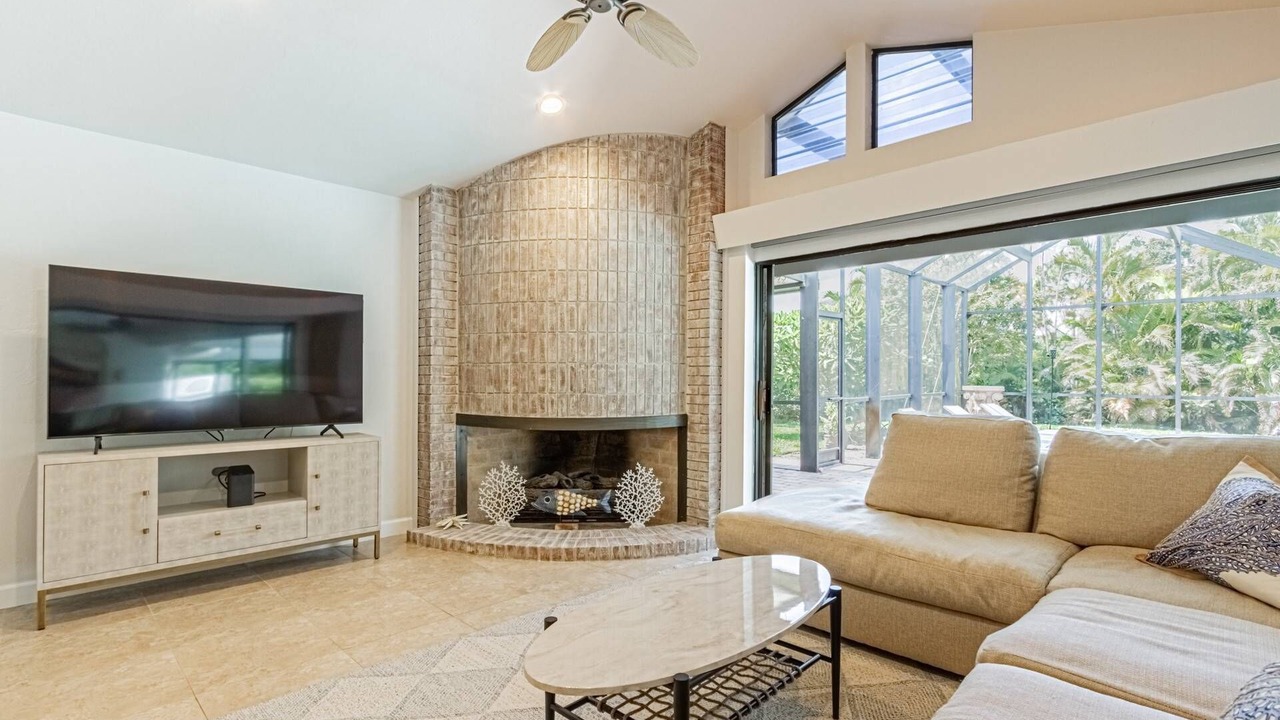 Photo of Livingroom in Kings Lake