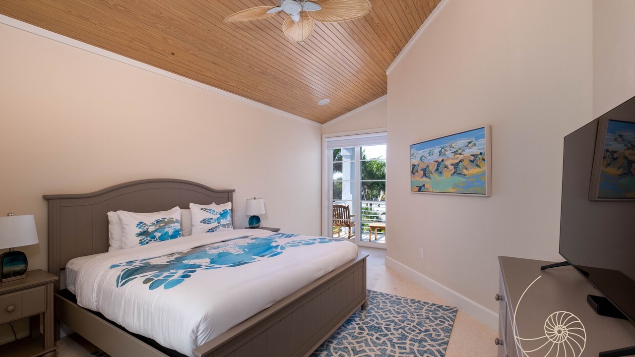 Photo of Bedroom in Islamorada