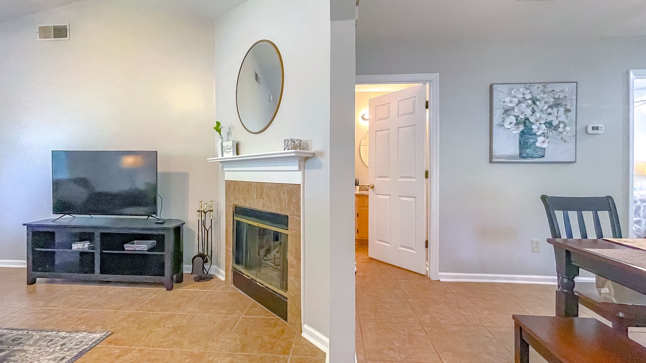 Photo of Livingroom in Tallahassee