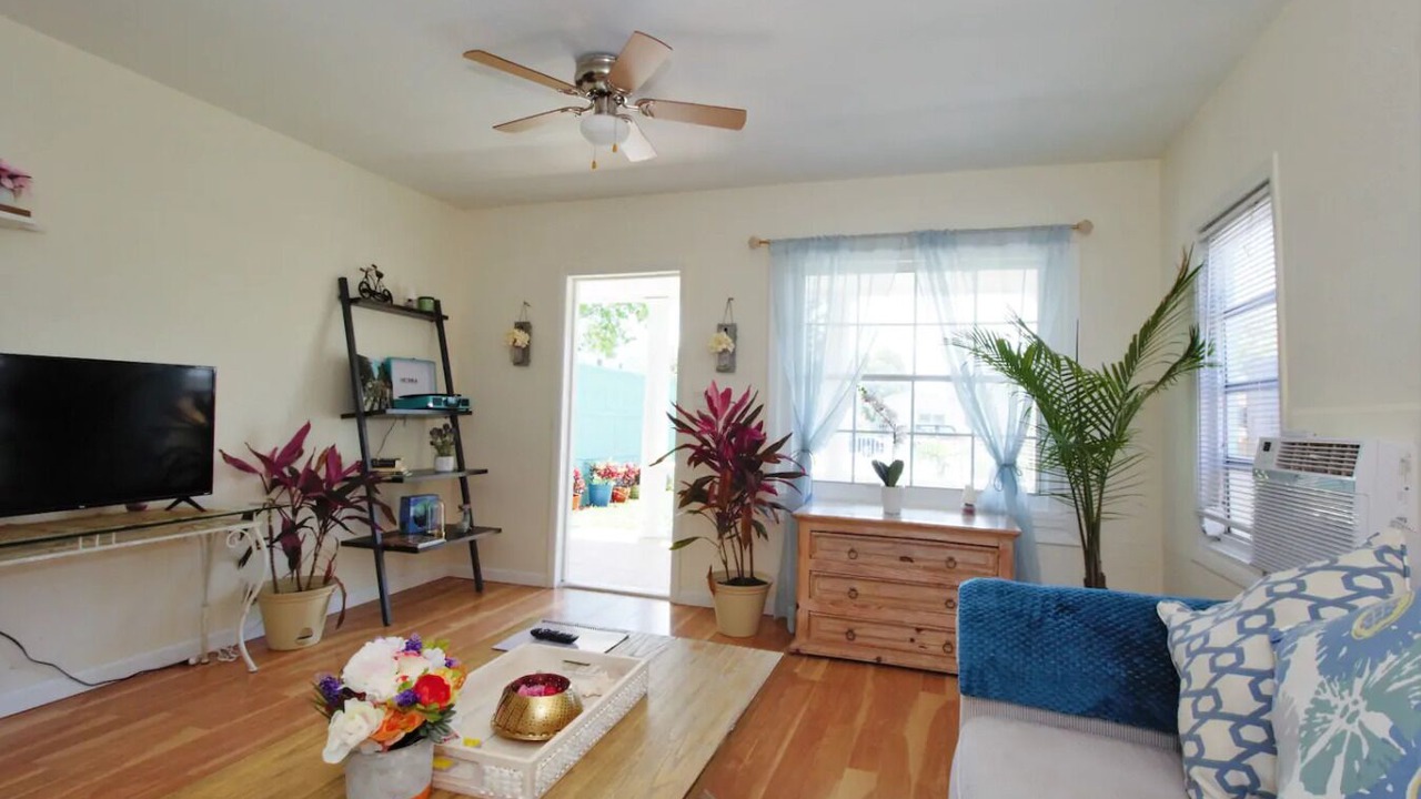 Photo of Livingroom in Mango Groves