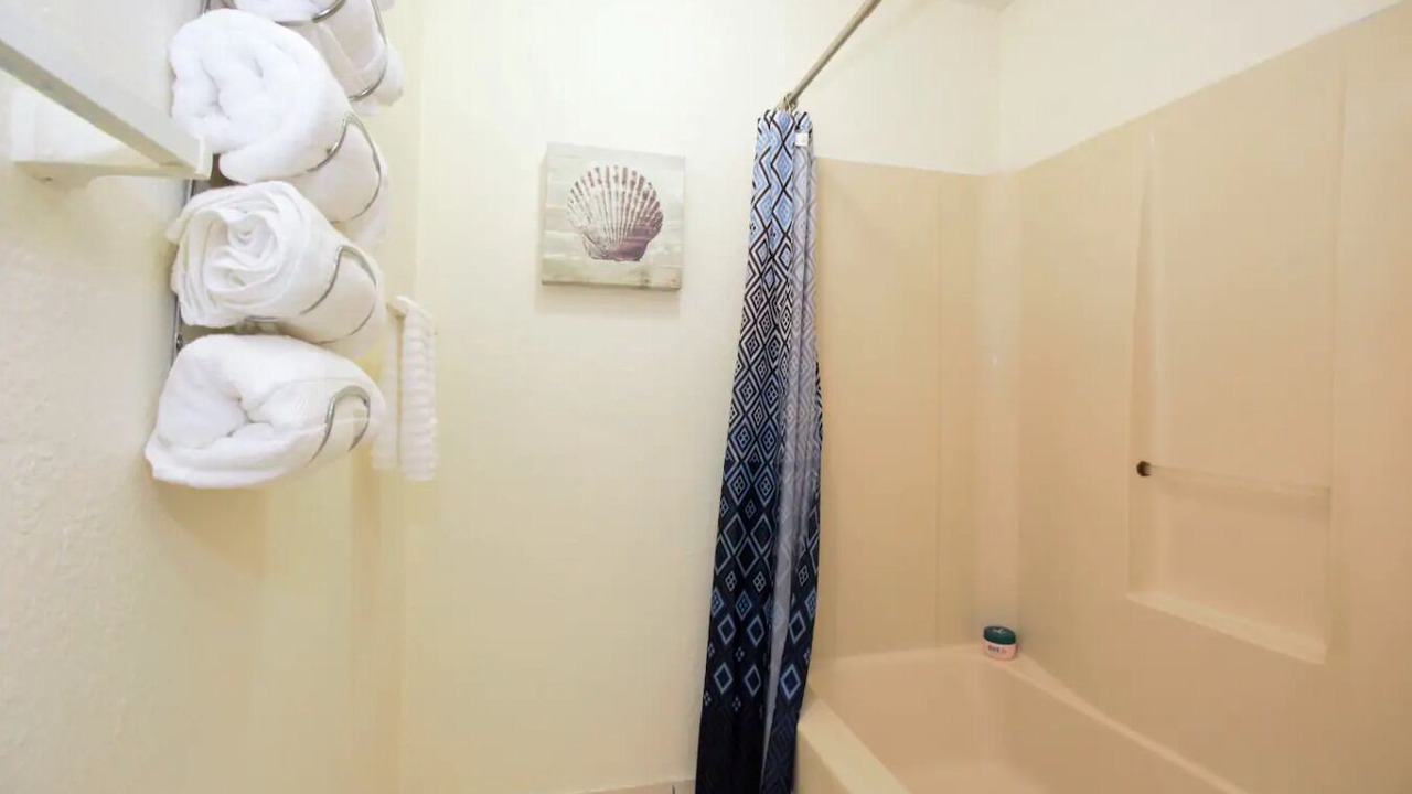 Photo of Bathroom in Mango Groves