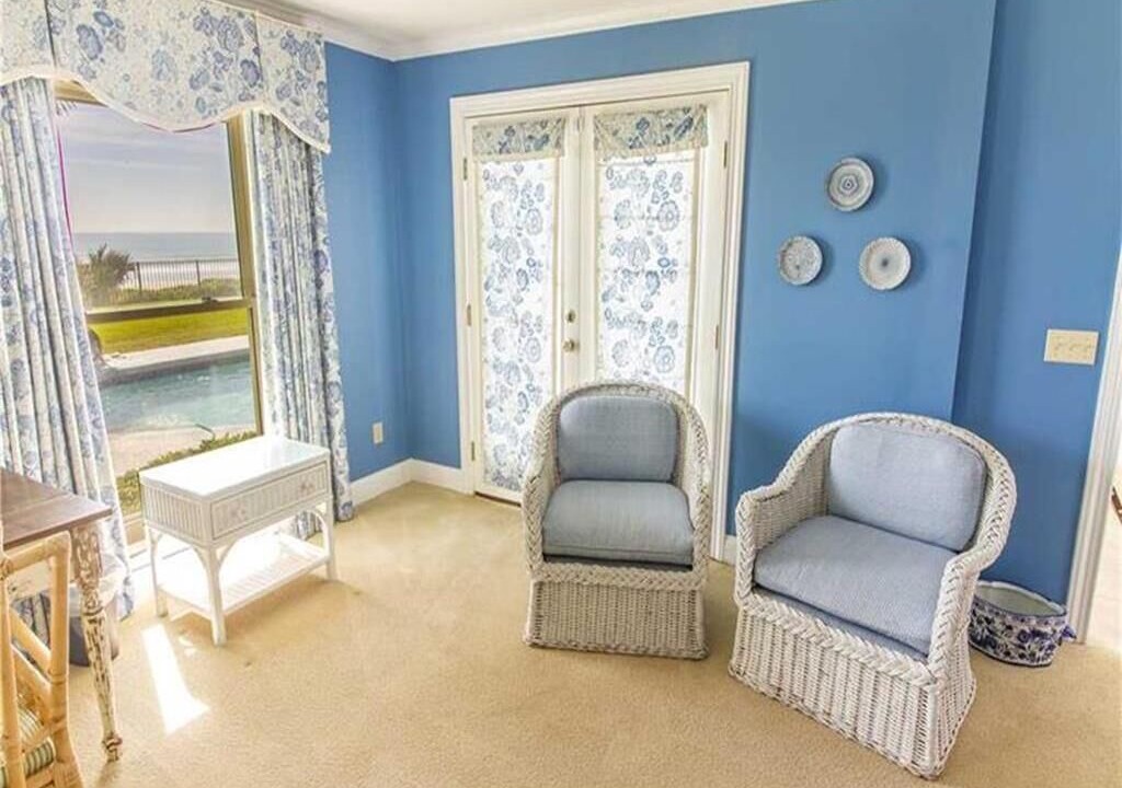 Photo of Livingroom in Sawgrass