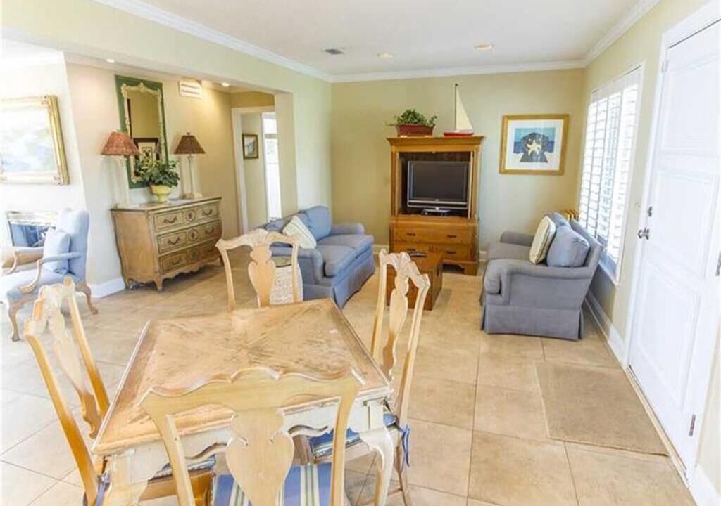 Photo of Livingroom in Sawgrass