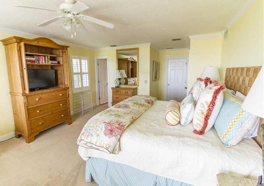 Photo of Bedroom in Sawgrass
