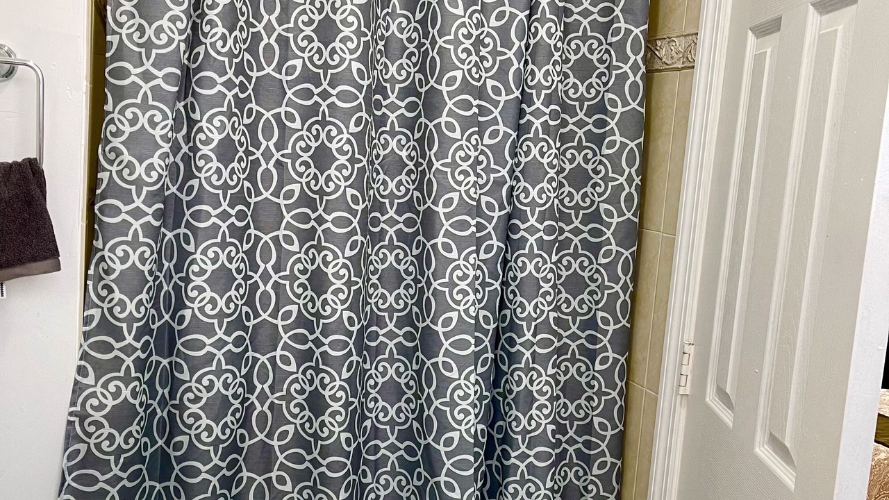Photo of Bathroom in Royal Poinciana