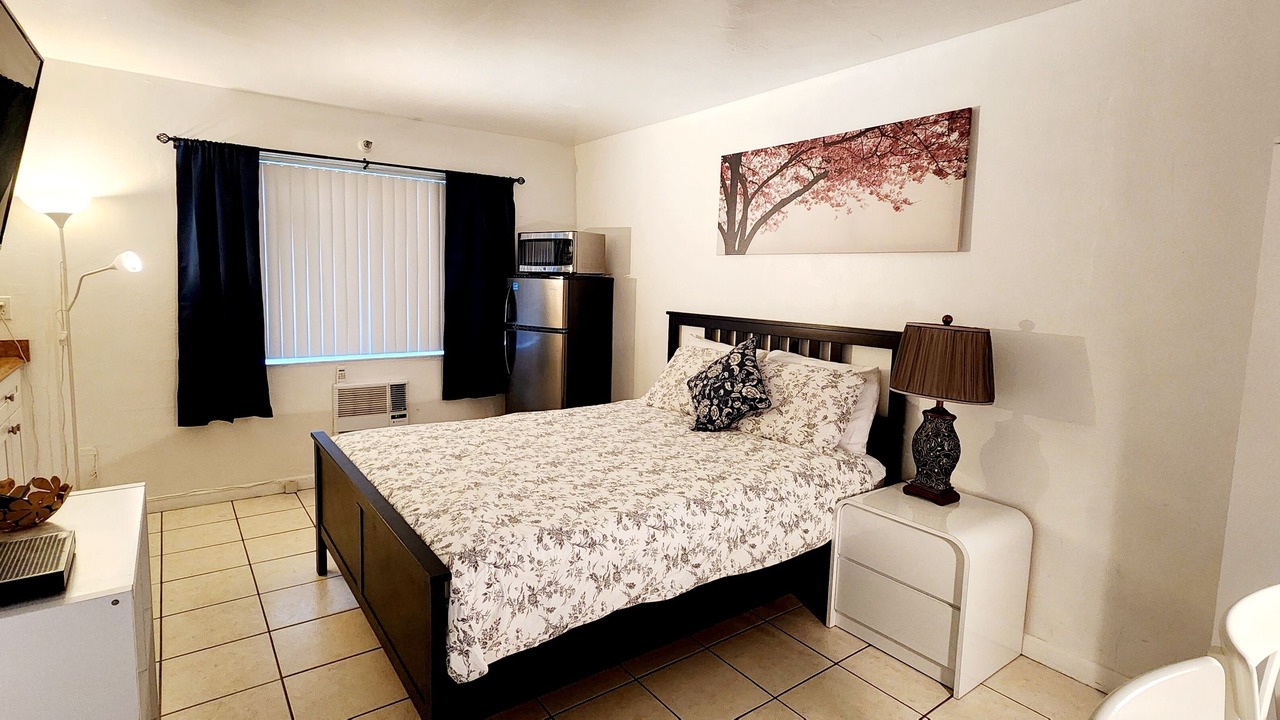 Photo of Bedroom in Royal Poinciana