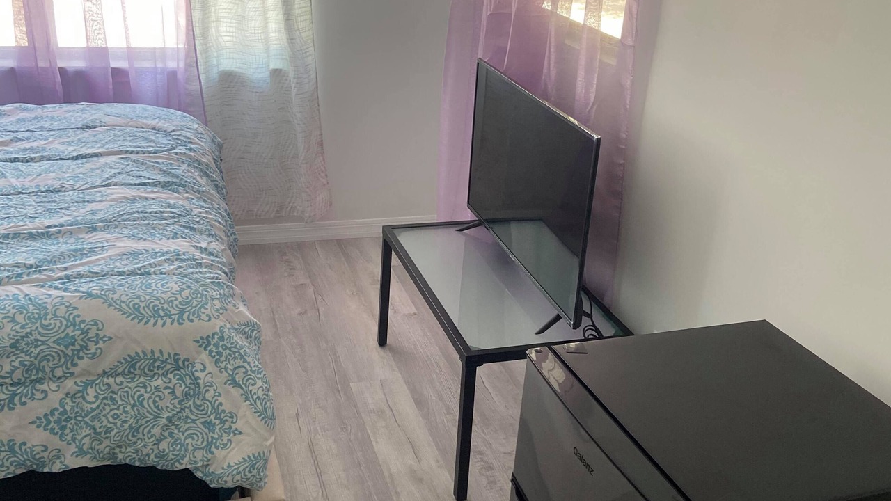 Photo of Bedroom in Bayshore Gardens