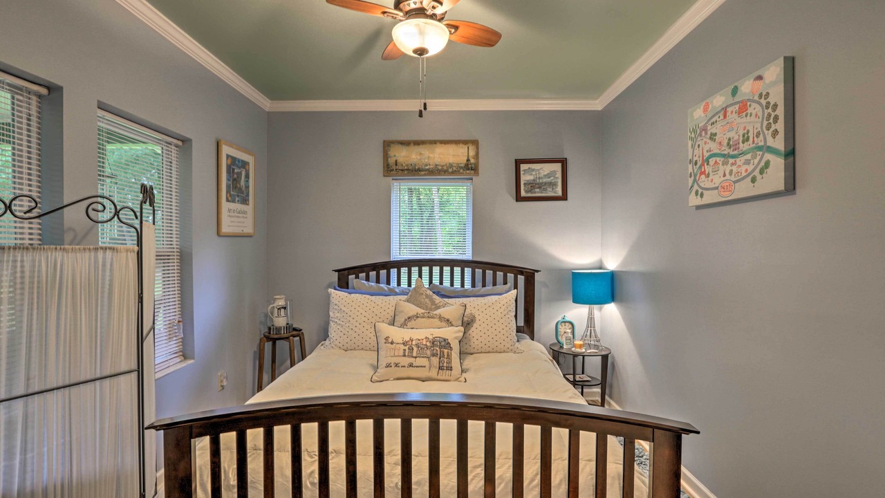Photo of Bedroom in Quincy