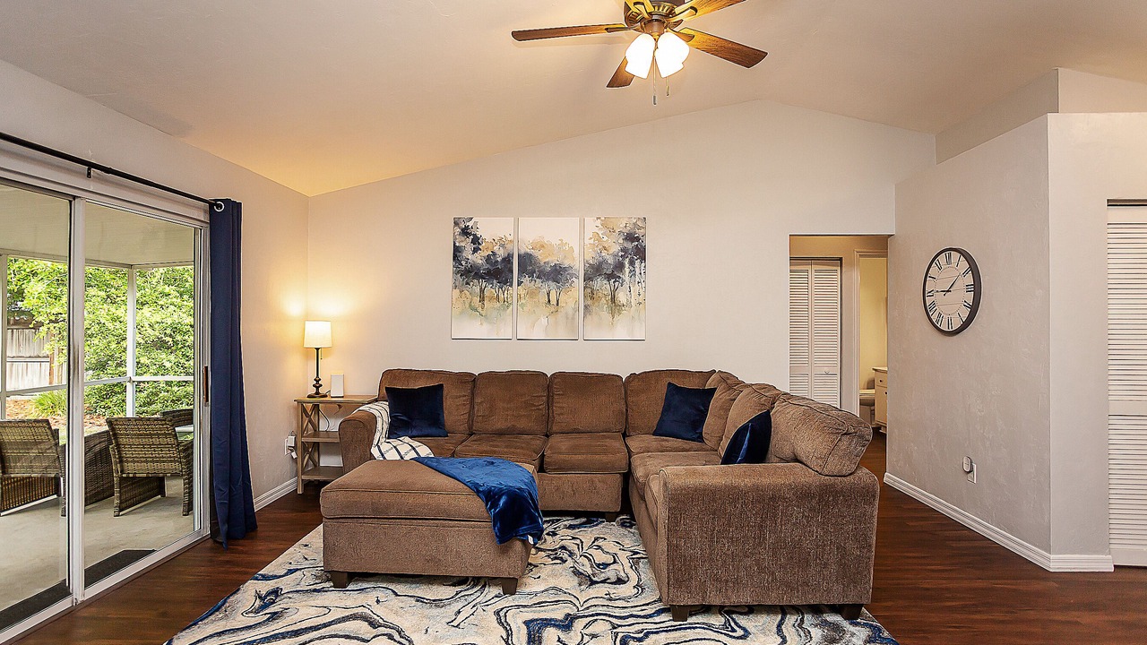 Photo of Livingroom in Gainesville