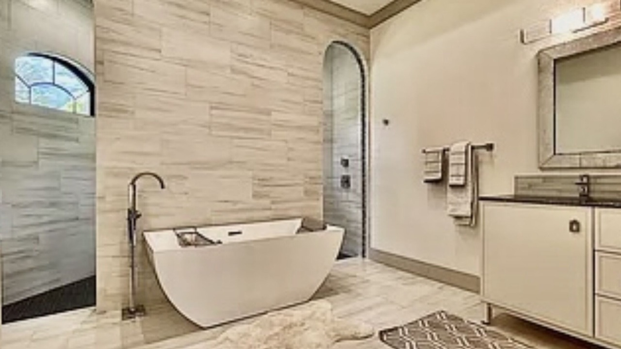 Photo of Bathroom in Bonita Springs