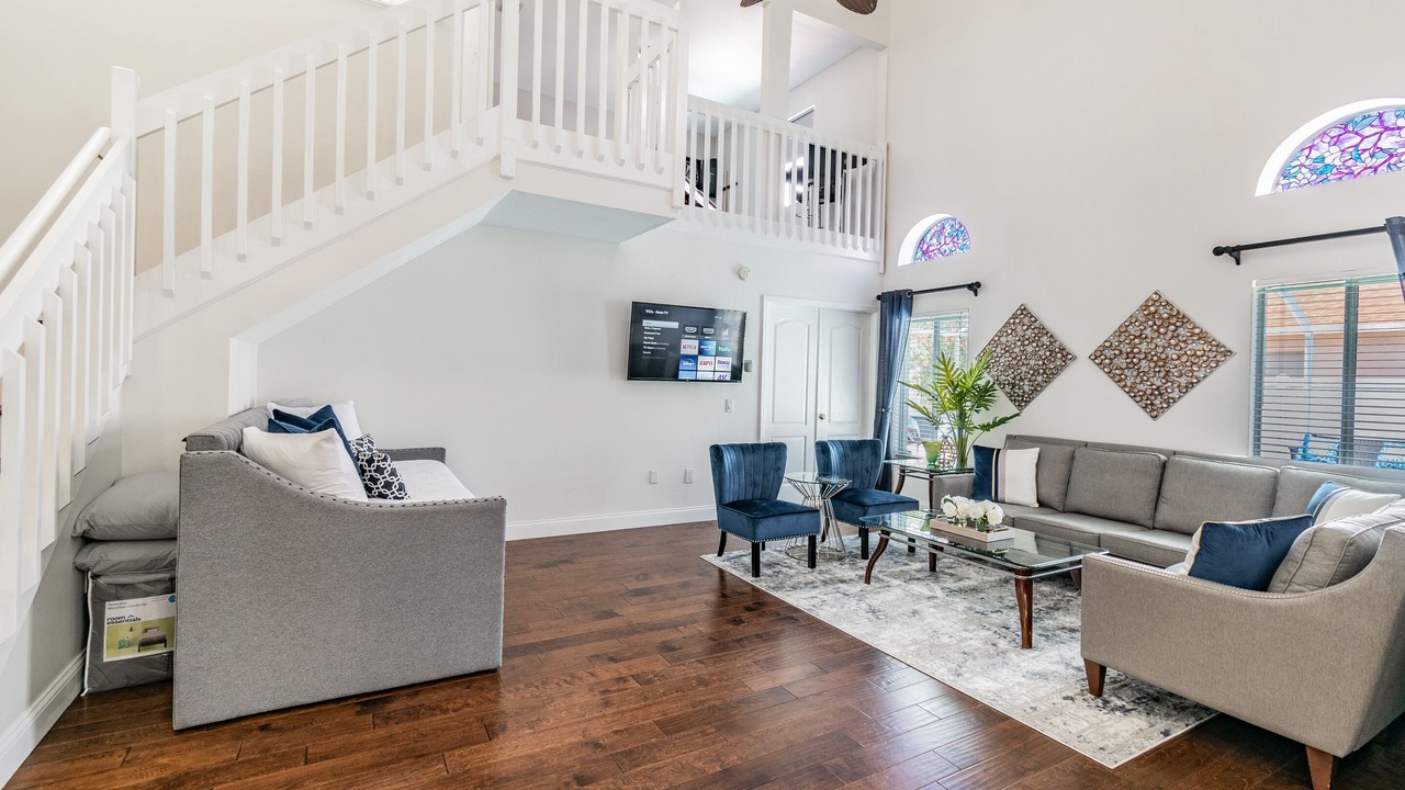 Photo of Livingroom in Bearss Plaza