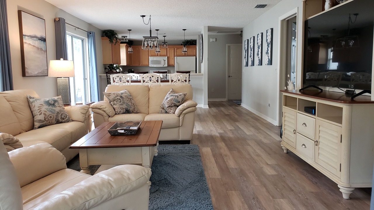 Photo of Livingroom in Virginia Trace