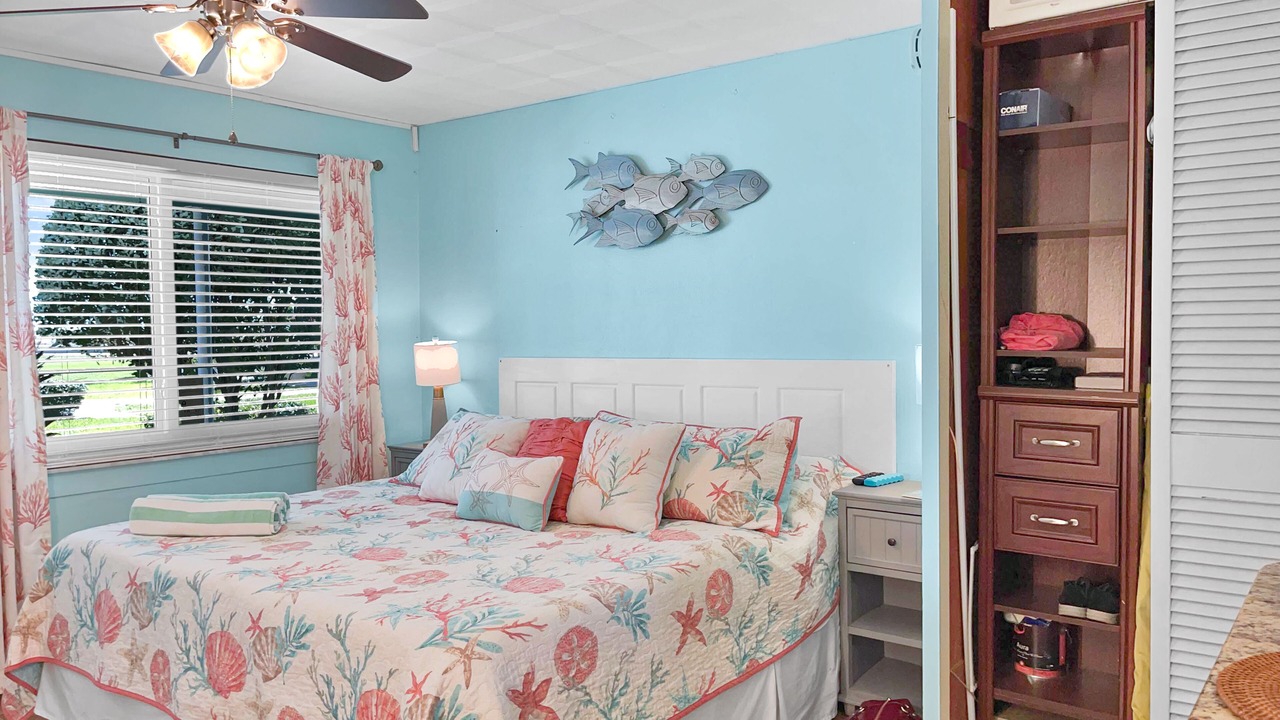 Photo of Bedroom in Treasure Island