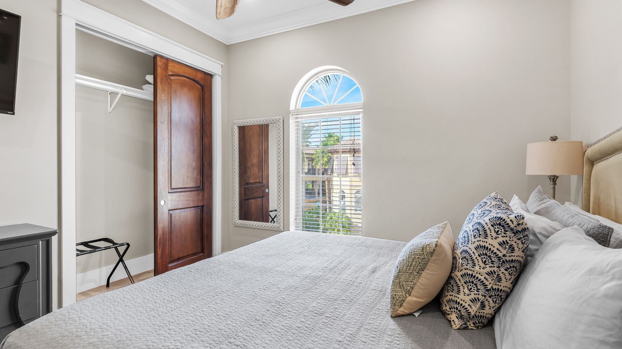 Photo of Bedroom in St. Tropez