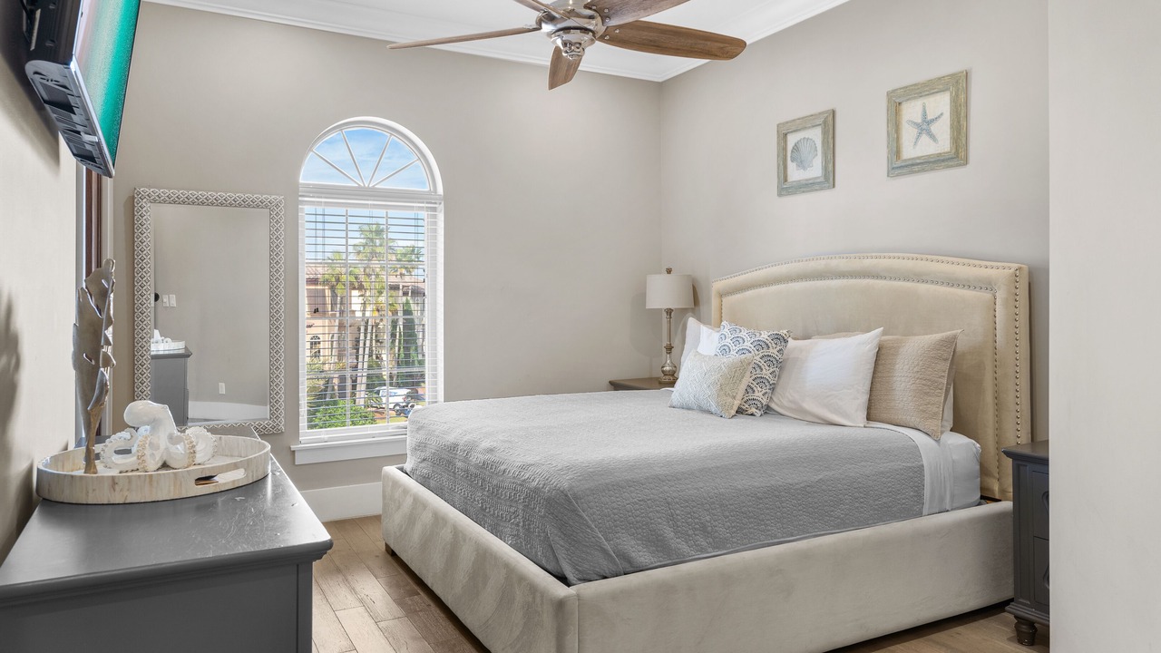 Photo of Bedroom in St. Tropez