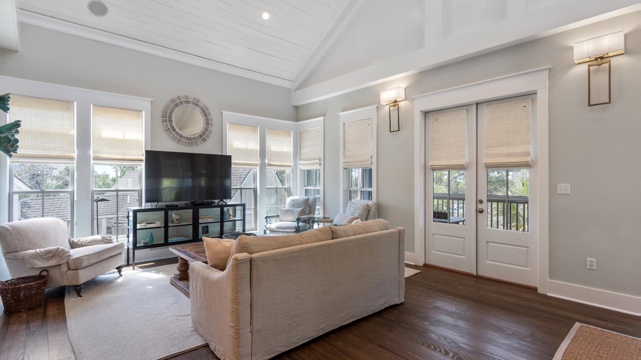 Photo of Livingroom in WaterSound Beach