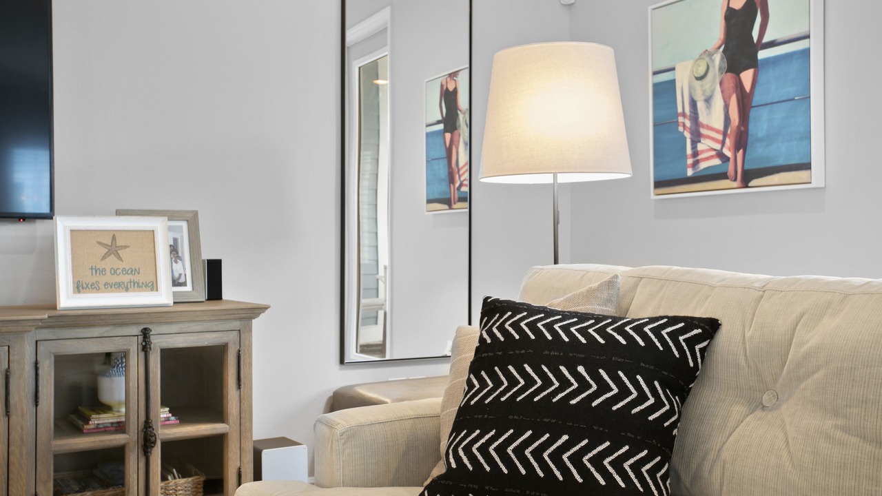 Photo of Livingroom in Redington Beach