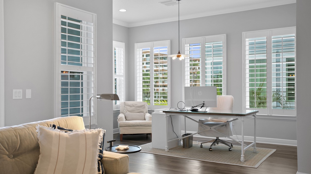 Photo of Livingroom in Redington Beach