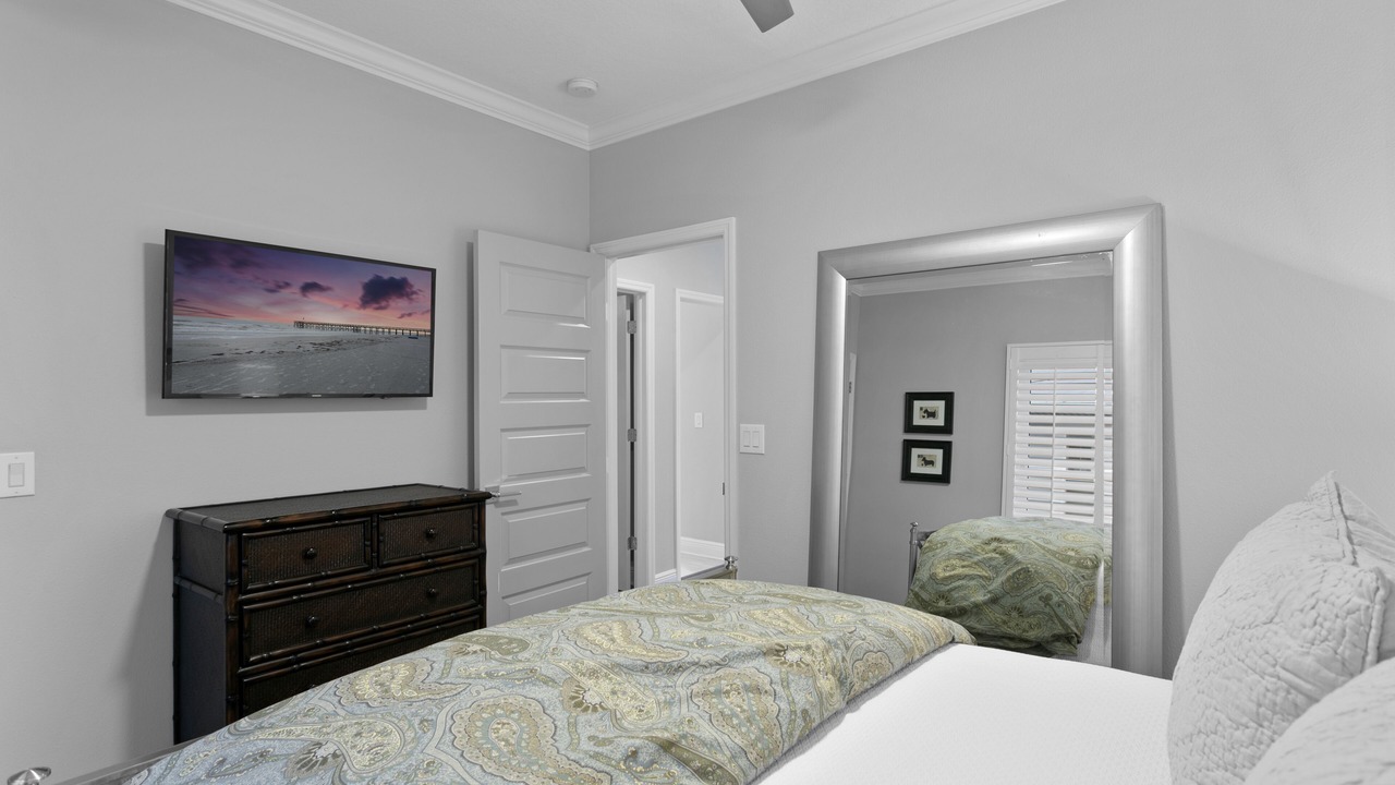 Photo of Bedroom in Redington Beach