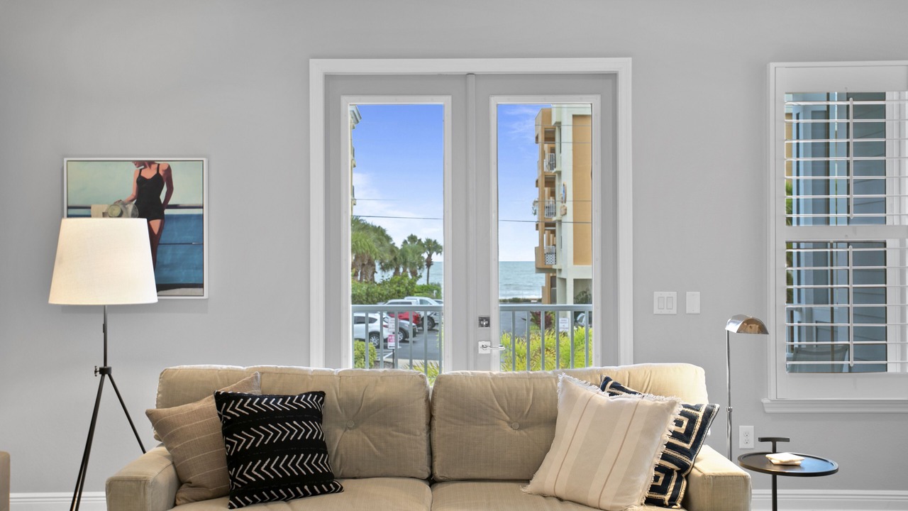 Photo of Livingroom in Redington Beach
