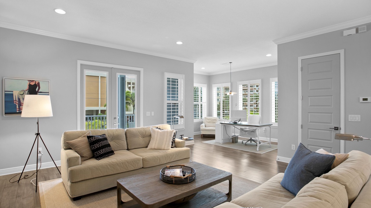 Photo of Livingroom in Redington Beach