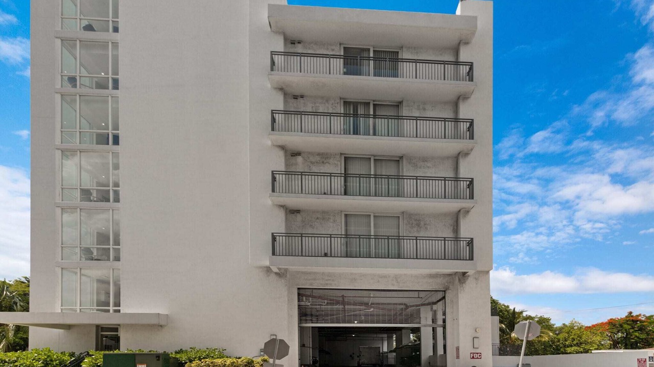 Photo of Outdoor in Coral Way