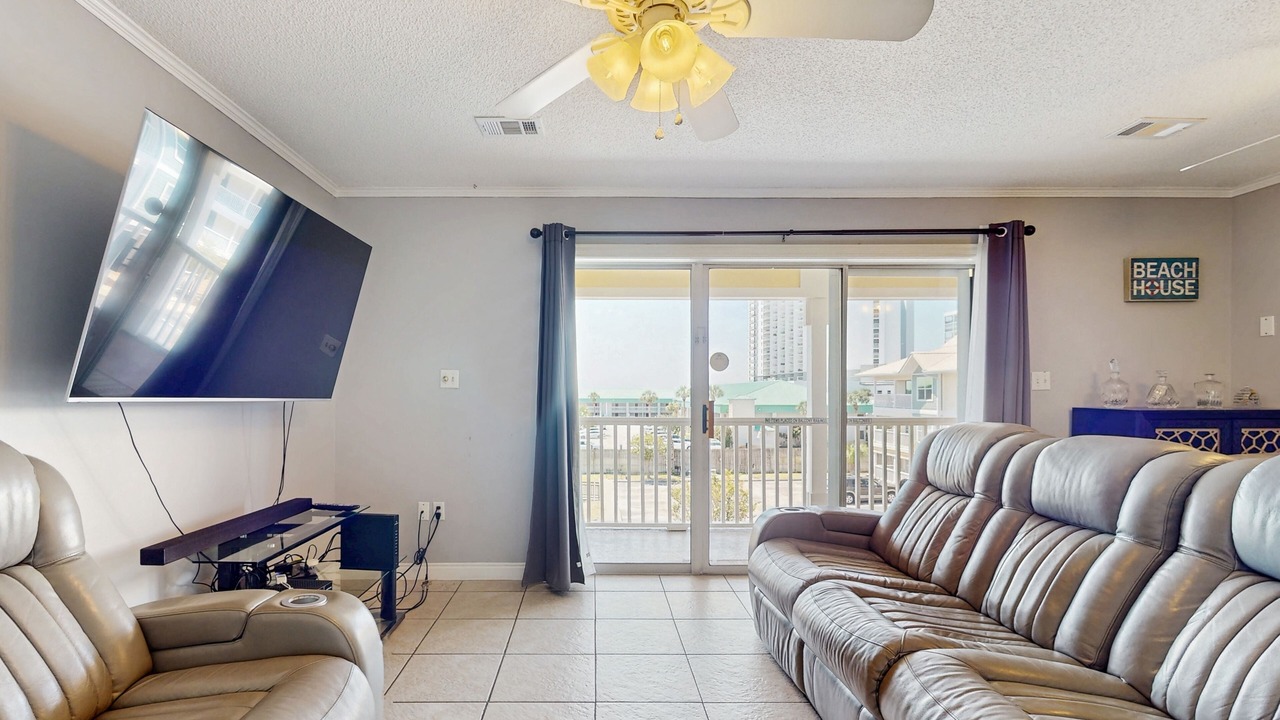 Photo of Livingroom in Destin