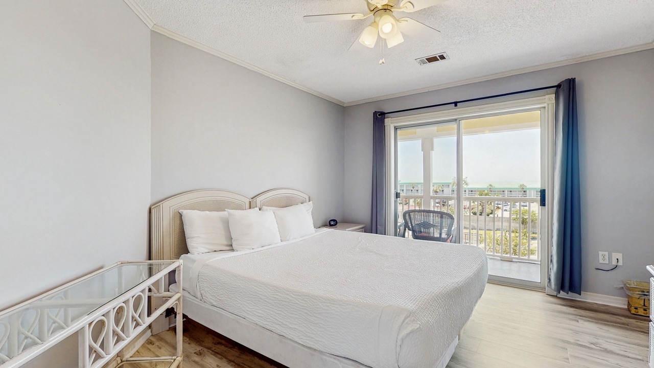 Photo of Bedroom in Destin