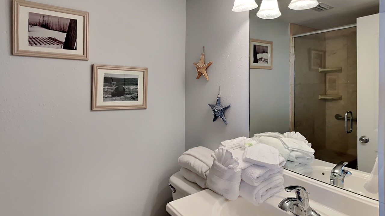 Photo of Bathroom in Ono Island