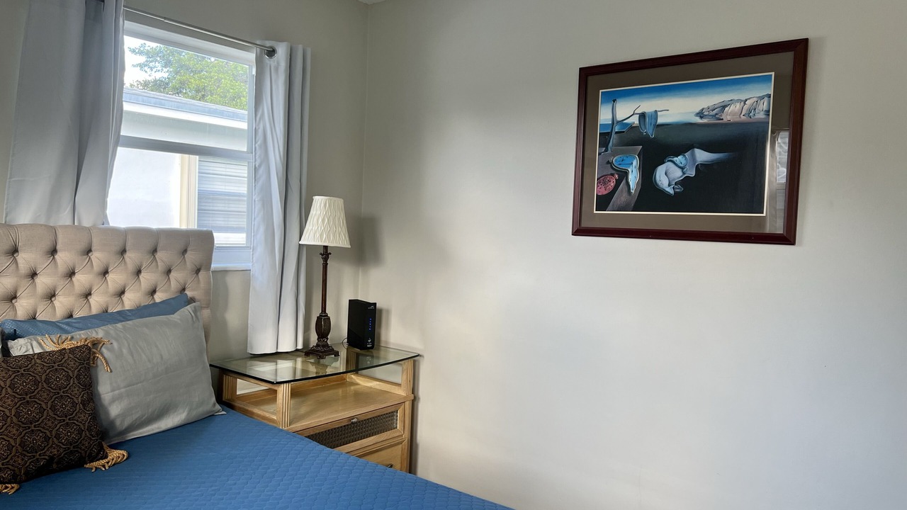 Photo of Bedroom in Miami Gardens