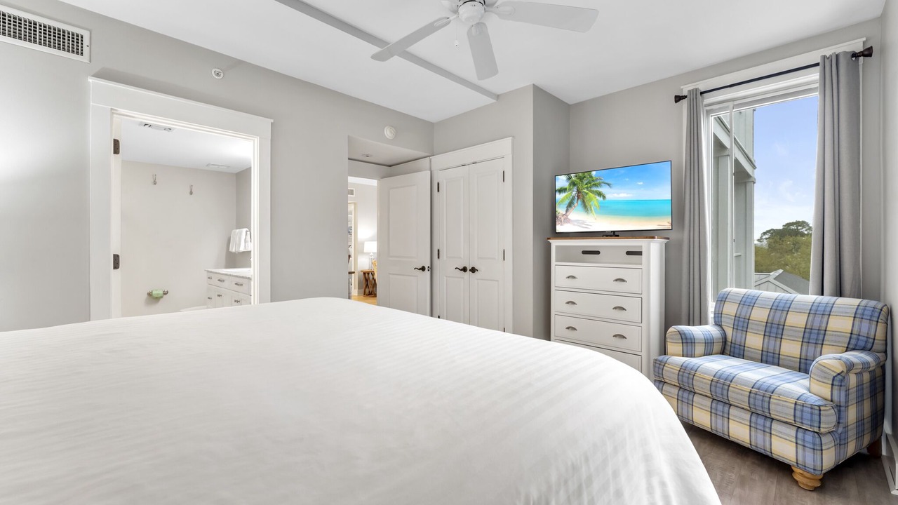Photo of Bedroom in Baytowne Wharf