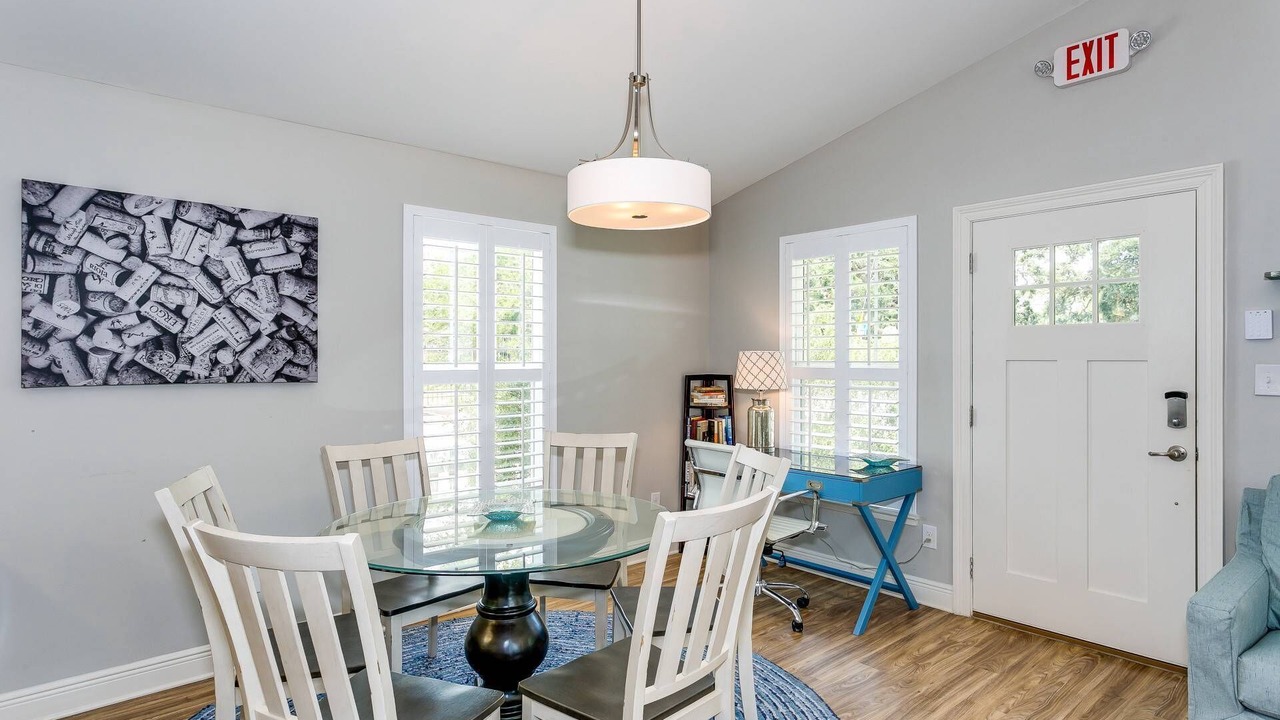 Photo of Bedroom in Downtown