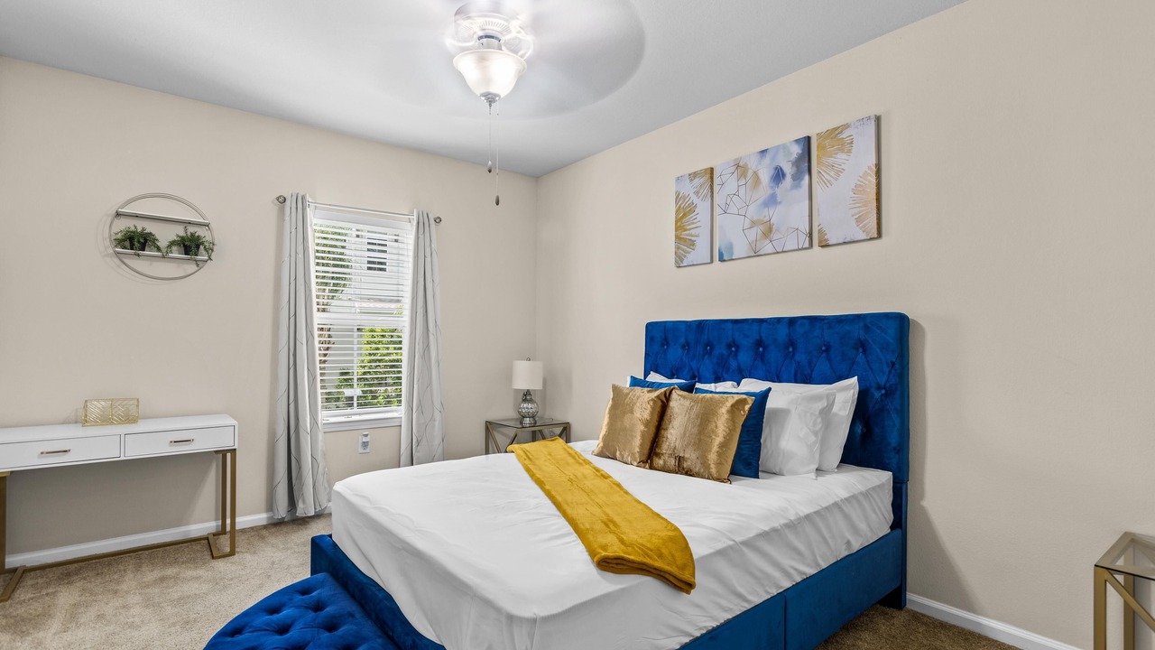 Photo of Bedroom in Deerwood