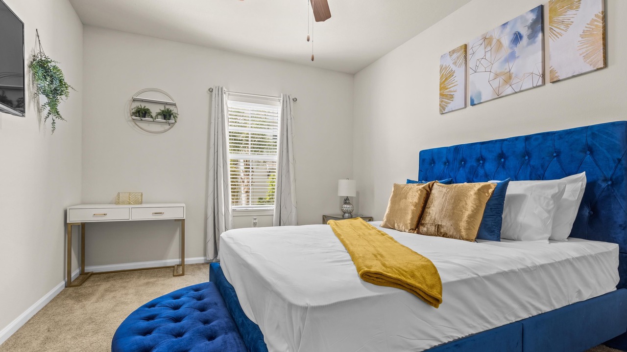 Photo of Bedroom in Deerwood