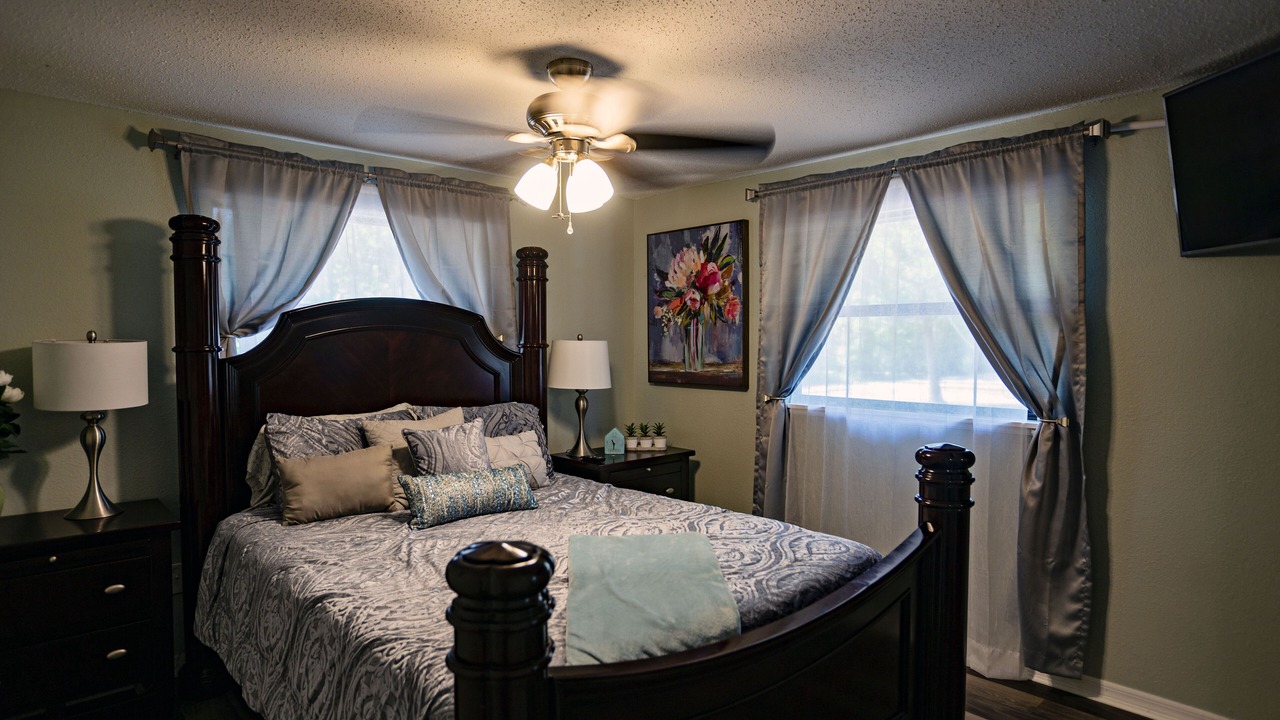 Photo of Bedroom in Old Town