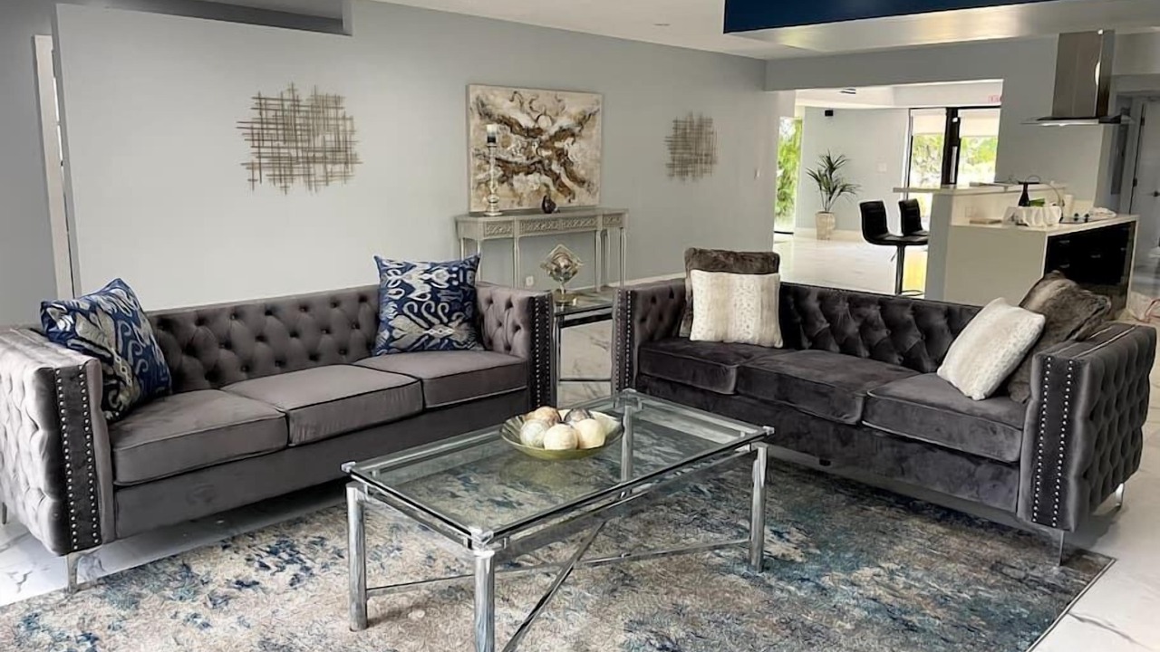 Photo of Livingroom in South Lake